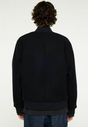 Куртка бомбер