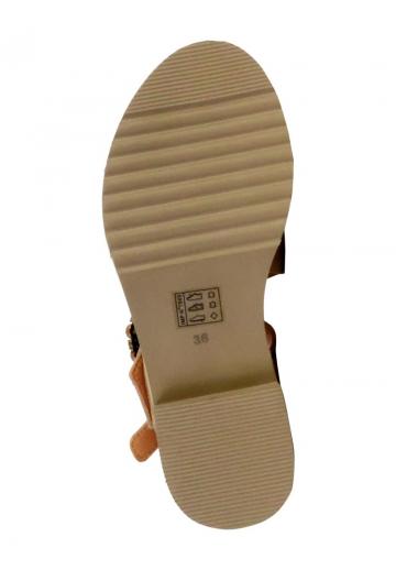 Босоножки на платформе