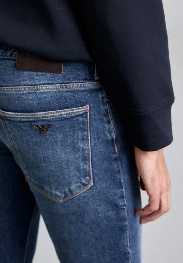 Узкие джинсы