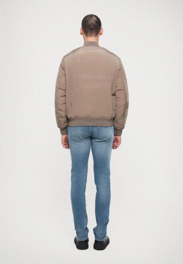 Куртка бомбер