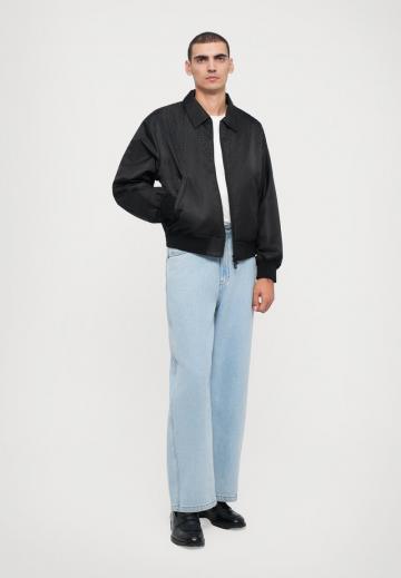 Куртка бомбер