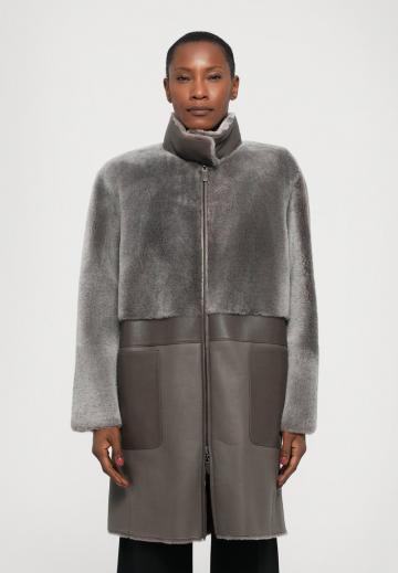 Кожаное пальто