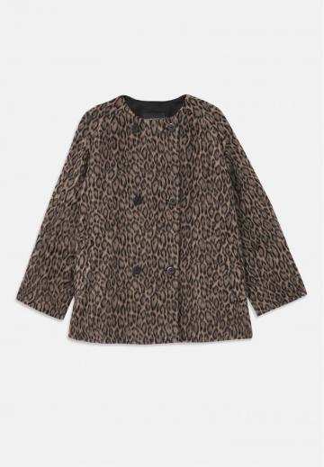 Короткое пальто