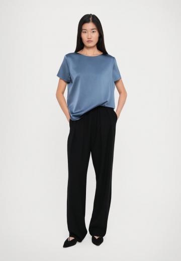 Шелковая блузка