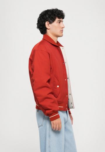 Куртка бомбер