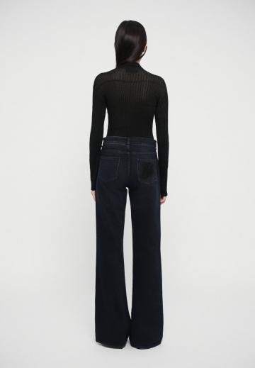 Клешеные брюки