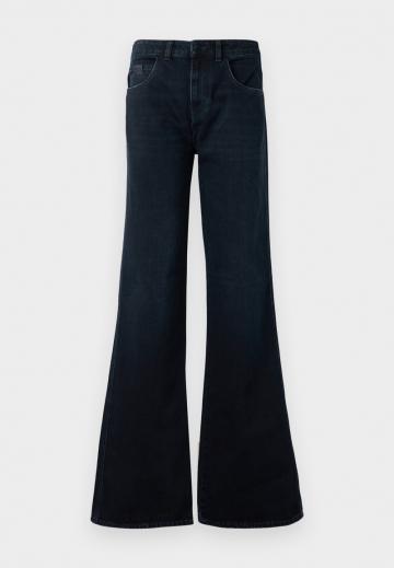 Клешеные брюки