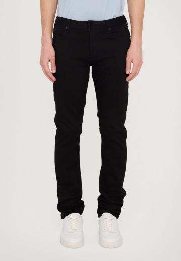 Узкие джинсы