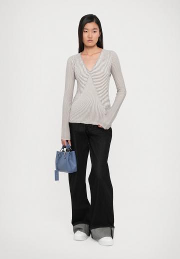 Джинсы бойфренда