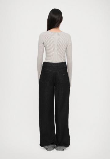 Джинсы бойфренда