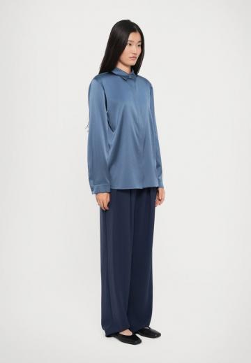 Шелковая блузка