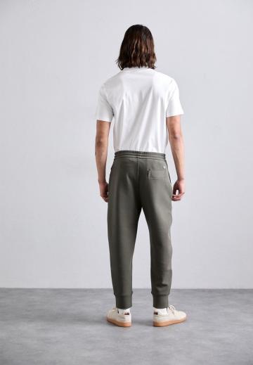 Спортивные штаны