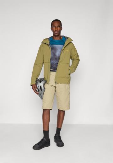 Спортивная куртка