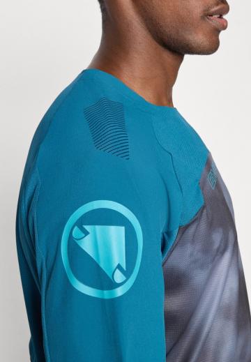 Спортивная майка