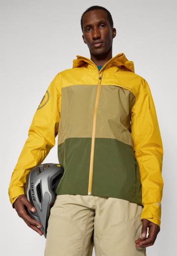 Спортивная куртка