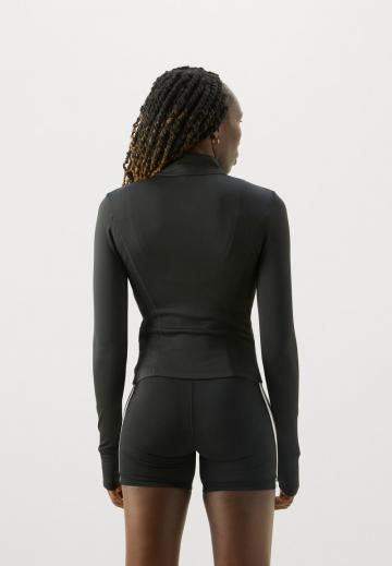 Спортивная куртка