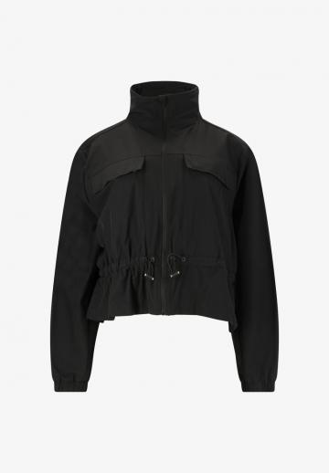 Спортивная куртка