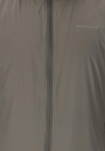 Спортивная куртка