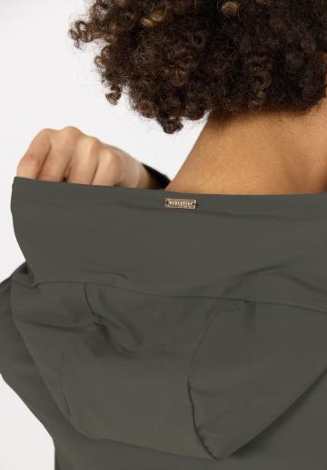 Спортивная куртка