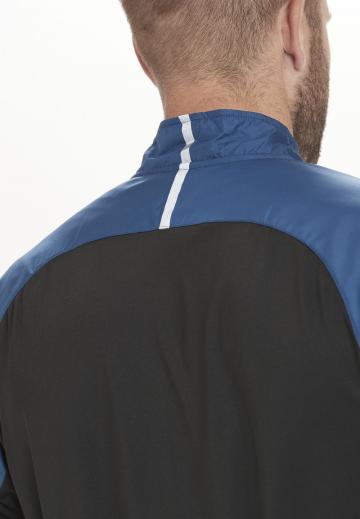 Спортивная куртка