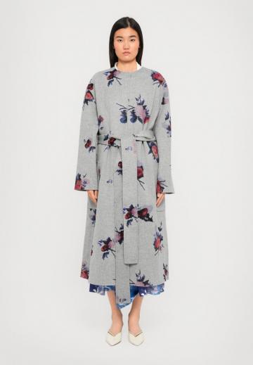 Шерстяное пальто