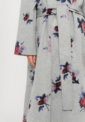 Шерстяное пальто