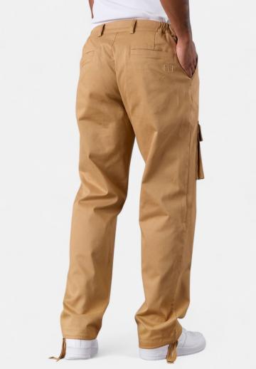 Брюки с накладными карманами
