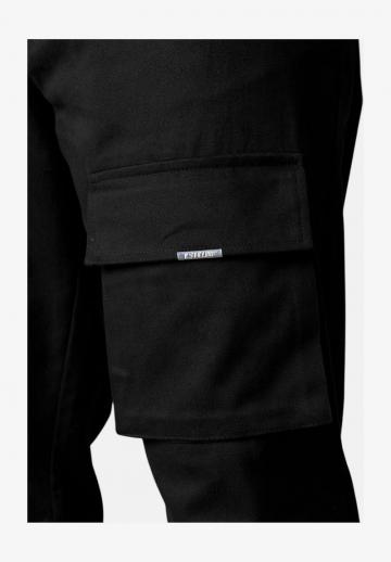 Брюки с накладными карманами