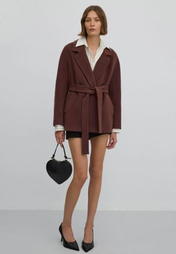 Короткое пальто