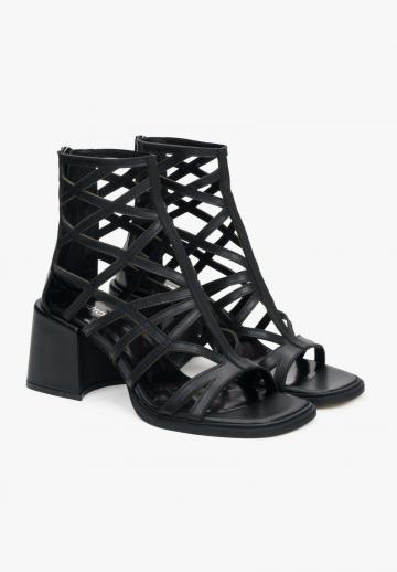 Гандбольные кроссовки