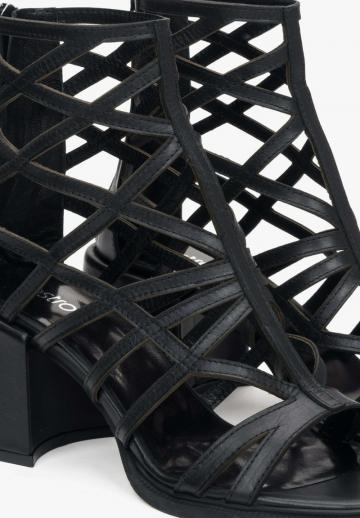 Гандбольные кроссовки