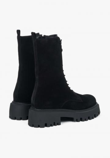 Ботинки на шнуровке