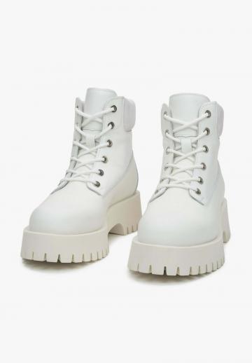 Зимние ботинки