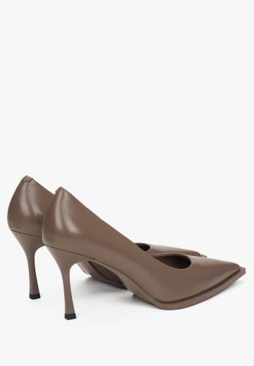 Туфли на высоком каблуке