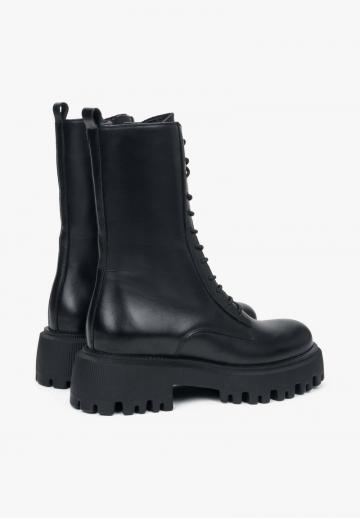 Сапоги на шнуровке