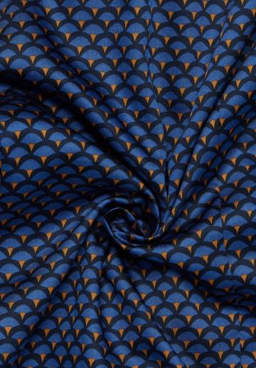 Атласная блузка