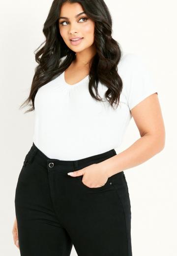 Узкие джинсы