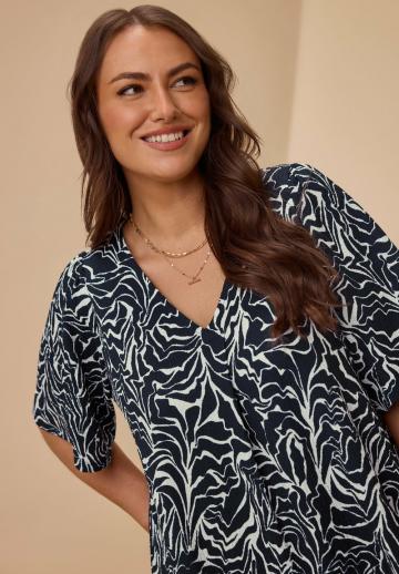 Длинная блузка