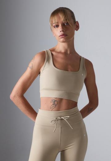 Спортивный бюстгальтер