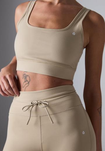 Спортивный бюстгальтер