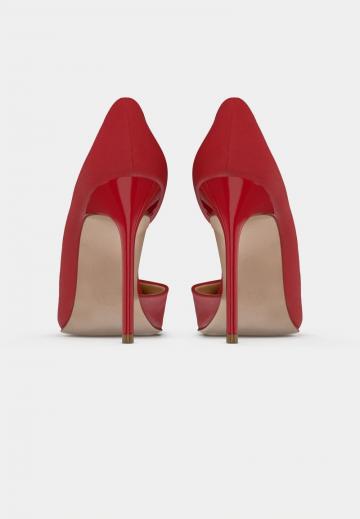 Туфли на высоком каблуке