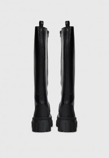 Сапоги на шнуровке