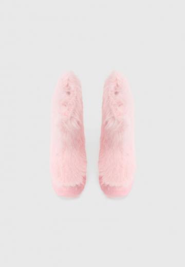 Сапожки на танкетке