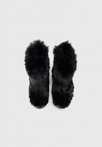 Сапожки на танкетке