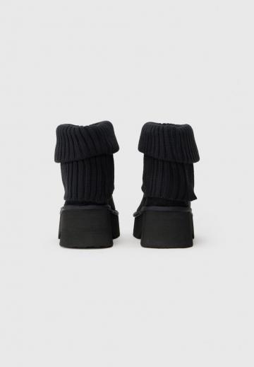 Сапожки на танкетке