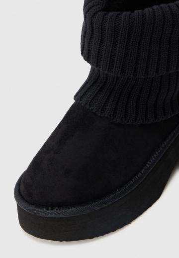 Сапожки на танкетке