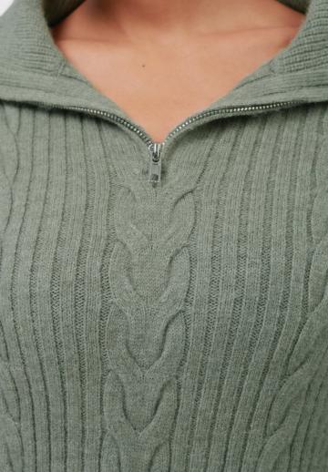 Вязаное платье