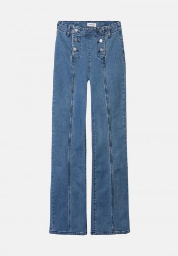 Клешеные джинсы