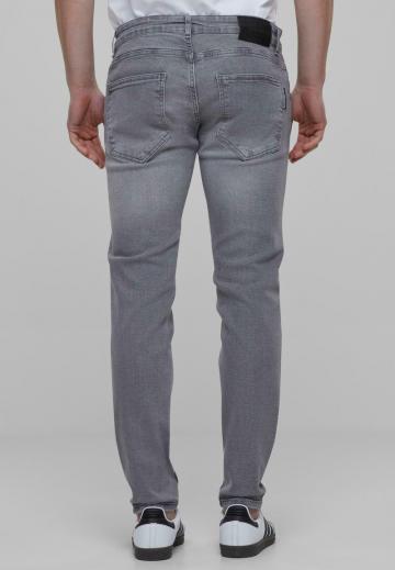 Узкие джинсы