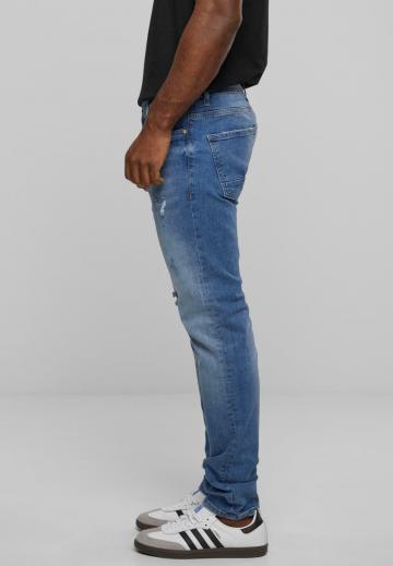 Узкие джинсы